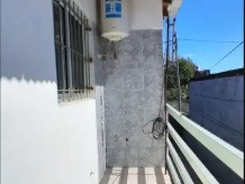Depto Tipo Casa en Alquiler de Monoambiente
