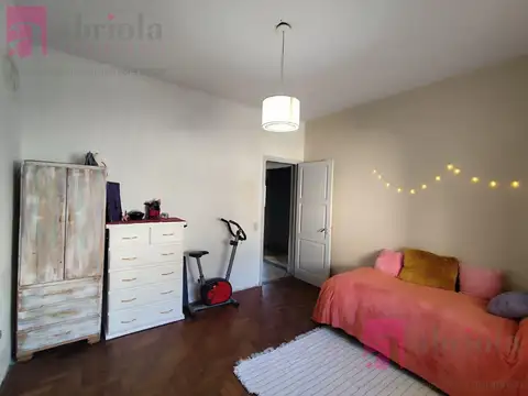 Casa 5 ambientes con 1 baño