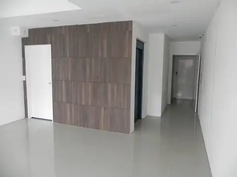 Departamento en Alquiler en Monte Castro, $ 450.000