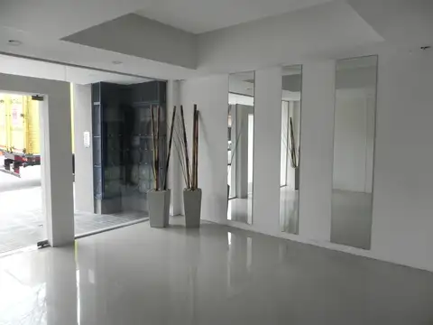 Excelente Monoambiente muy luminoso con balcón