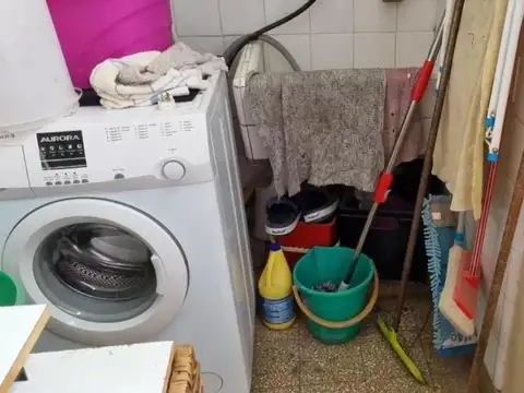 Departamento 5 ambientes con 2 baños
