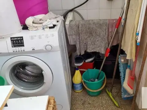 Departamento 5 ambientes con 2 baños