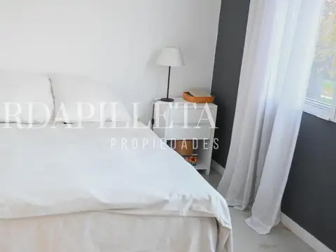 Casa en venta en Las Liebres sobre lote en esquina