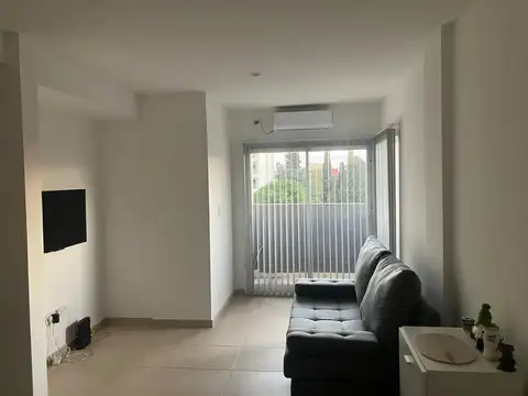 Casuarinas Centro - Mitre y Tuyut