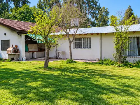 LOTE CON VIVIENDA, EXCELENTE POTENCIAL EN CAÑUELAS