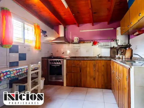 Casa 3 ambientes con 1 baño