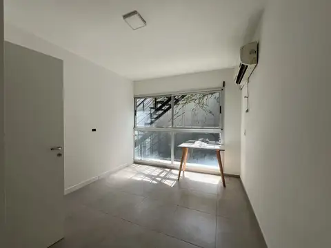 VENTA MONOAMBIENTE CON TERRAZA PROPIA EN CONGRESO !