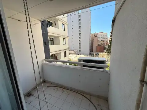 DEPTO DE 2 DORM EN ALQUILER FTE AL PARQUE DE LAS TEJAS