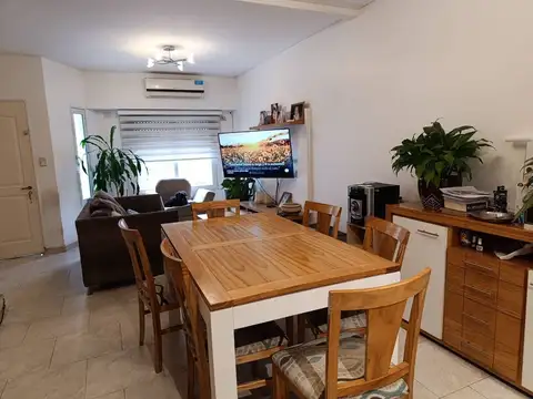 Depto Tipo Casa en Venta de 4 ambientes