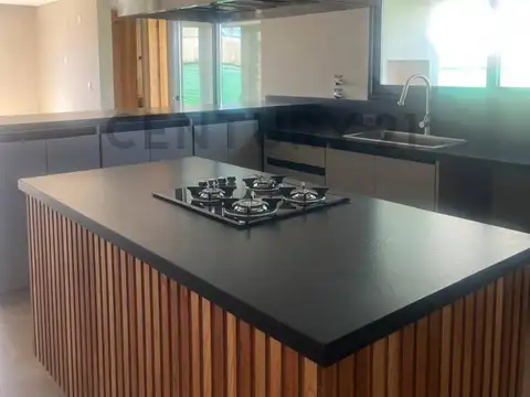 Casa en Venta en Tierras Altas, USD 280.000