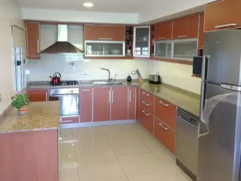 Depto Tipo Casa en Venta en El Palomar, USD 138.000