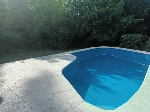 Quinta en Alquiler con 10 cocheras