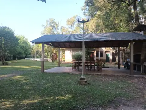 Quinta en Alquiler con 10 cocheras