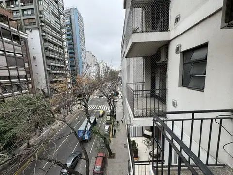ALQUILER 2 AMBIENTES AL FRENTE CON BALCON, PARQUE LAS HERAS