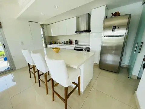 Departamento en Venta con 2 cocheras