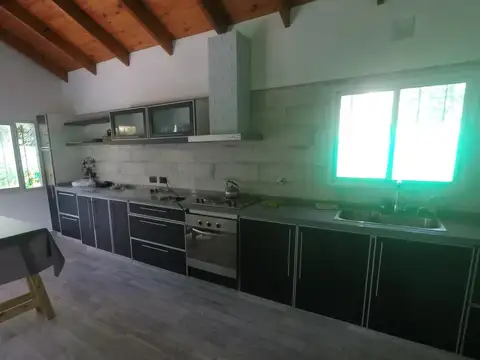 Casa 4 ambientes con 3 baños