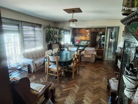 4 ambientes con dependecia en Caballito