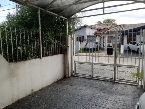 En Venta Triplex 4 Ambientes En Ciudad Jardin 2 Baños Cochera Patio Con Parrilla Ficha 9940
