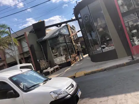 Local en Venta en Ciudad De Tigre, USD 650.000