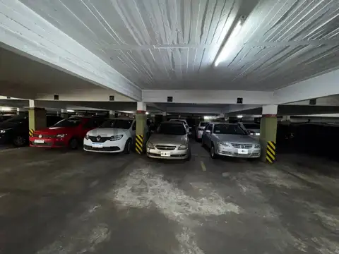 Junín 600, Piso 0