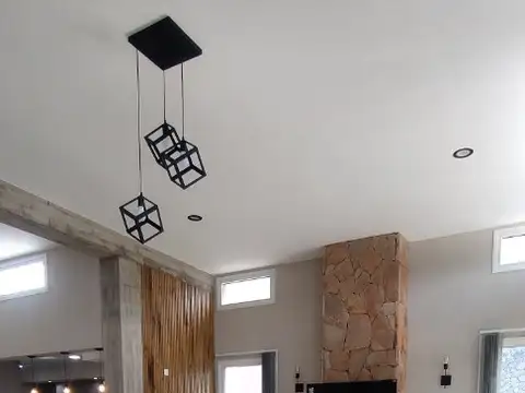 Casa en Alquiler Temporal con 1 cochera