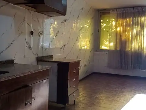 Cacique Guaymallén 1400