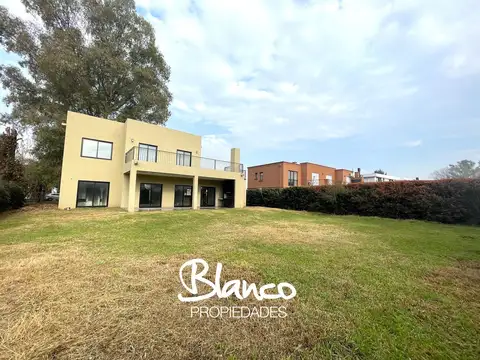 Casa  en Venta en Haras Santa Maria, Escobar, G.B.A. Zona Norte