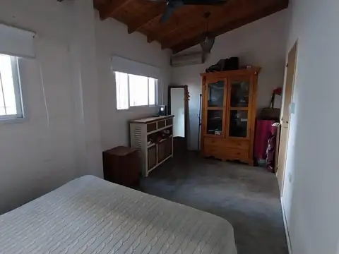 Depto Tipo Casa en Venta de 5 dormitorios