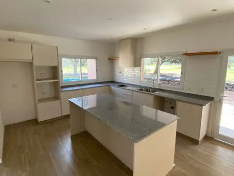 VENTA A ESTRENAR  INDIO CUA 100