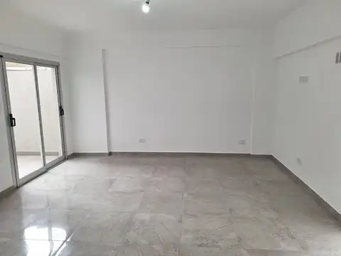 VENTA DEPARTAMENTO 2 AMB A ESTRENAR CON 2 PATIOS