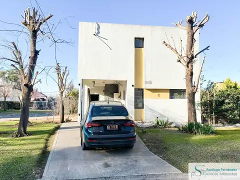 Av. Bartolomé Mitre 800