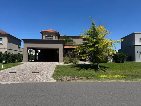 Casa en Alquiler en Altos de Campo Grande, villa rosa, G.B.A. Zona Norte