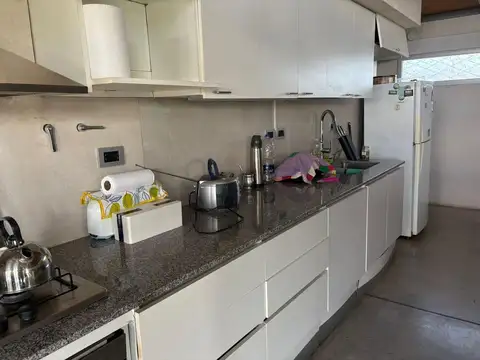 Casa en Alquiler en La Alameda, USD 1.200