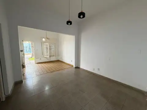 Casa en Venta en Alberdi, USD 89.000