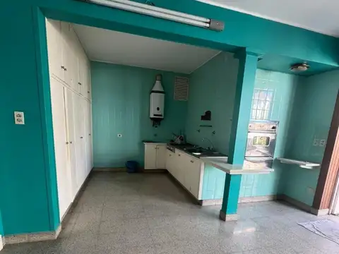 EN VENTA! HERMOSA CASA EN PLENO CENTRO DE PARANÁ!