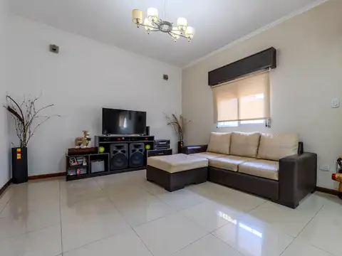 White  al 6300