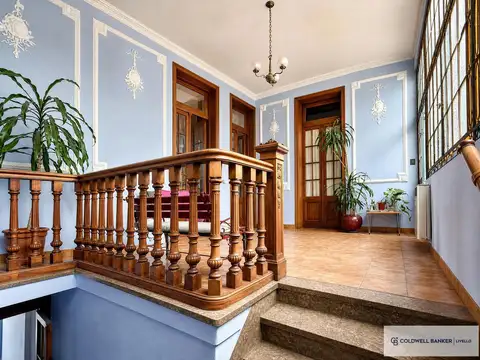 Depto Tipo Casa en Venta de 9 ambientes