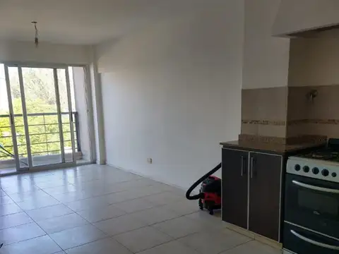 Suipacha 100