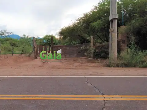 Casa 2 ambientes con 1 baño