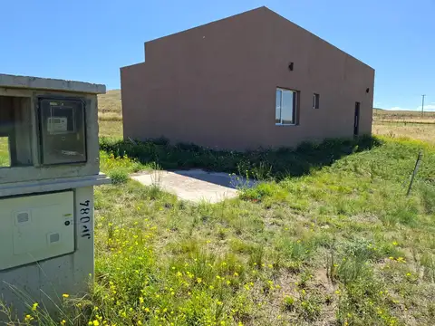 CASA 70 m2 lote 964 m2 2 cabañas más aprobadas. Sierra