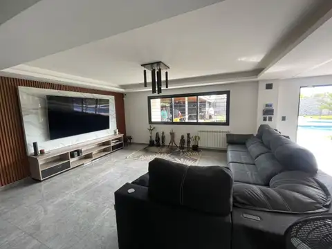 CASA EN VENTA PREMIUM 6 DORM CON DEPTOS ANISACATE