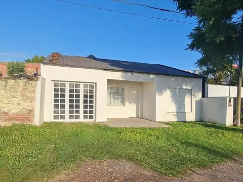 Venta Casa con renta en San Carlos Centro.-
