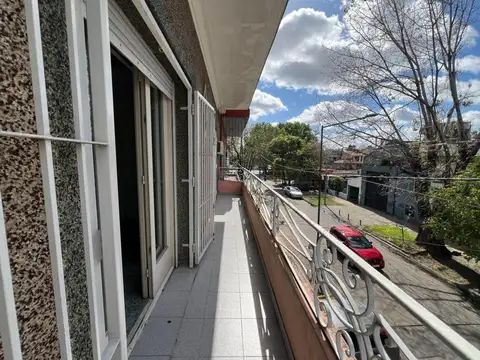 Depto Tipo Casa en Venta al Este