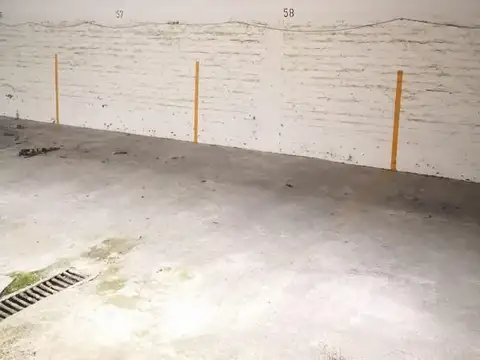 Cochera | SAN JUAN  al 2800