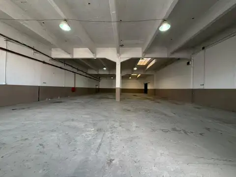 deposito galpon 576m2 en parque suarez con operatividad 24hs