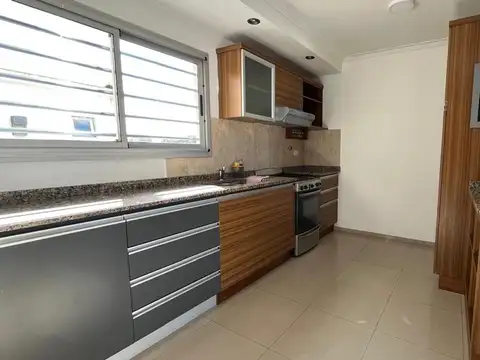 ALQUILER, hermoso depto. 2 ambientes con cochera.