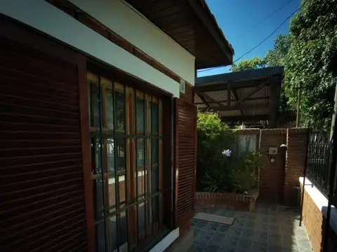 Casa en Venta en Granadero Baigorria, USD 240.000