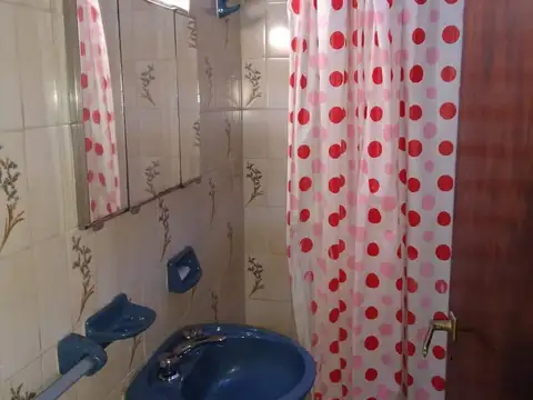 Depto Tipo Casa en Alquiler 40 años