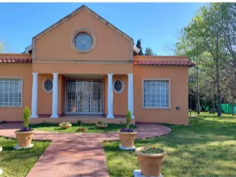 CASA EN ALQUILER. BARRIO PARQUE LA VERDAD. RUTA 39. EXALTACIÓN DE LA CRUZ