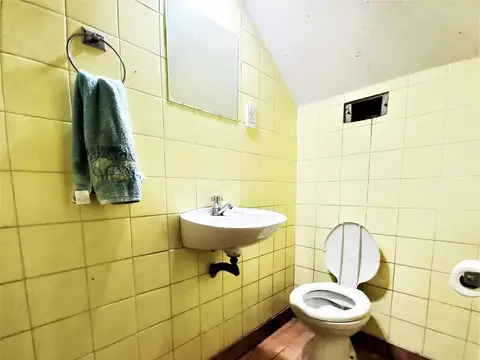 Casa en Venta con 4 cocheras